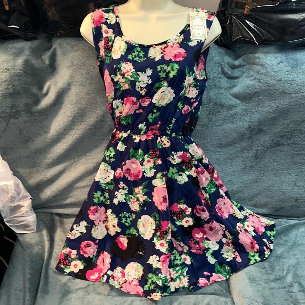 Livagirl XL blue pink green black cream whi floral print dress 100% polyester